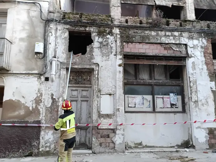 Bomberos de la DPT gestionan múltiples incidencias por viento en varios lugares de la provincia de