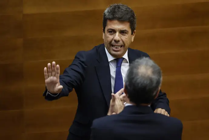 El chófer de Mazón dice que sonó el Es Alert el 29O mientras iban de València a L’Eliana Dimite