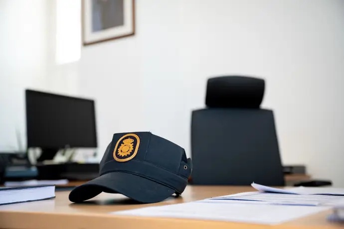 La policía que denunció a su superior por acoso urge a la Audiencia Nacional que le procese