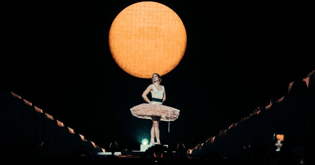 Rosalía celebra Madrid fusionando tecno, ballet y éxtasis en su primer concierto en España