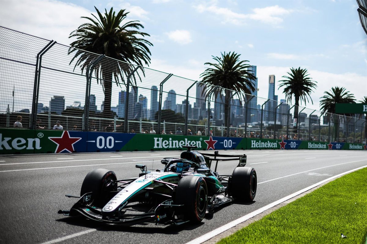 Russell logra su primera pole y Fernando Alonso saldrá en la decimoséptima posición en Australia