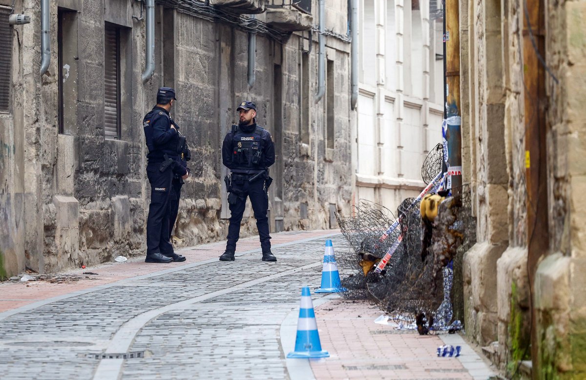 Tres mujeres mueren en un incendio en una casa en Miranda de Ebro; hay un detenido por el suceso