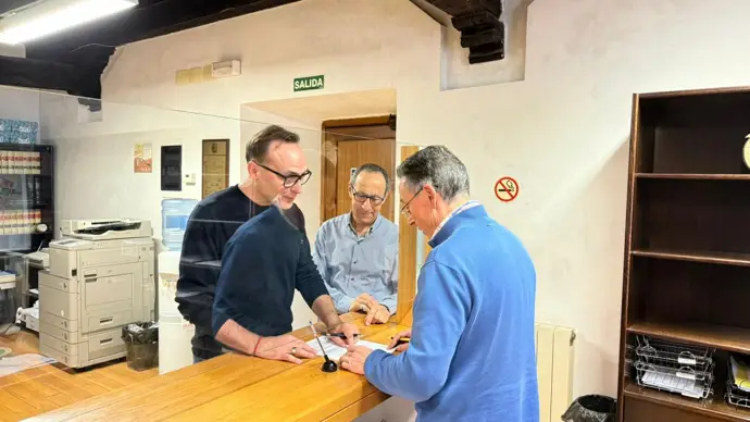 PSOE y PRC impulsan una moción de censura contra el PP en Reinosa