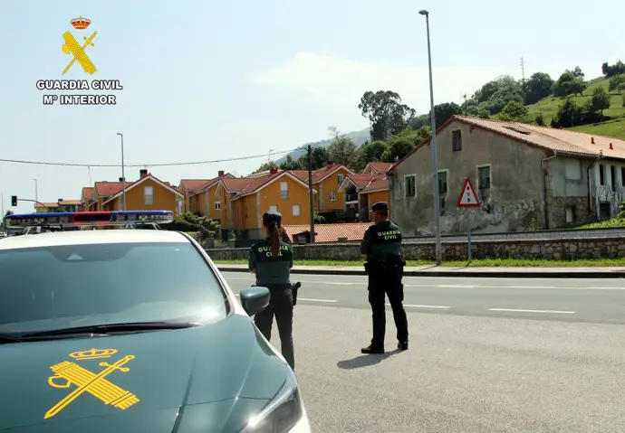 Doce arrestados en un gran operativo de drogas y armas con 200 guardias civiles involucrados