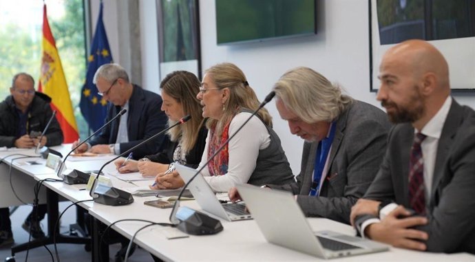 Archivo - Foto de archivo de la secretaria de Estado de Funci&oacute;n P&uacute;blica, Consuelo S&aacute;nchez Naranjo, durante una reuni&oacute;n con CCOO, UGT y CSIF.