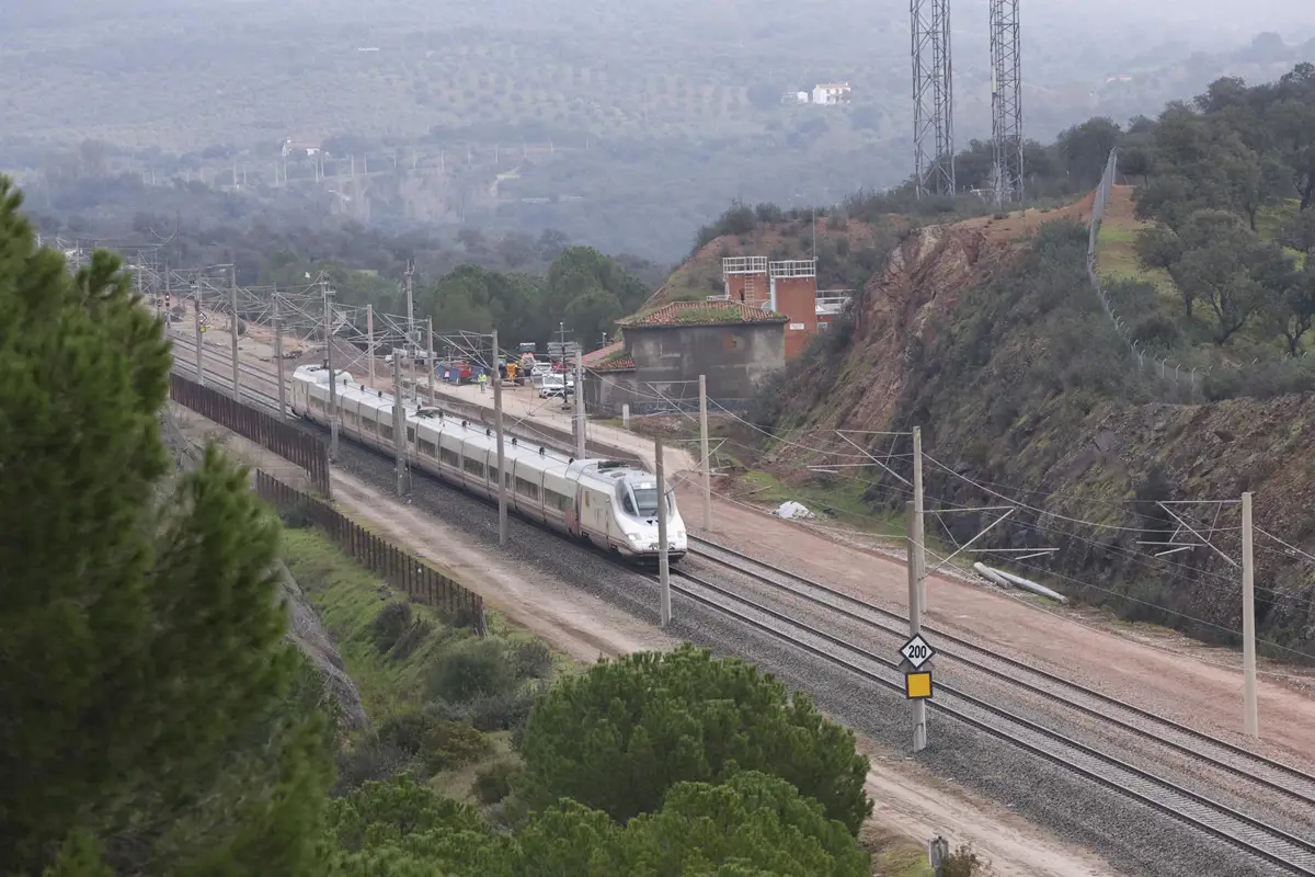 Renfe aumenta la oferta entre Málaga y Madrid en Semana Santa con 51.300 plazas disponibles