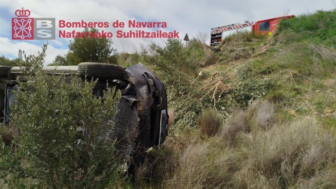 Imagen del vehículo accidentado en San Martín de Unx.