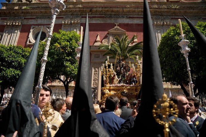 Hoteleros andaluces destacan un aumento en la ocupación, alcanzando casi el 70% en Semana Santa Hoteleros andaluces destacan un aumento en la ocupación, alcanzando casi el 70% en Semana Santa