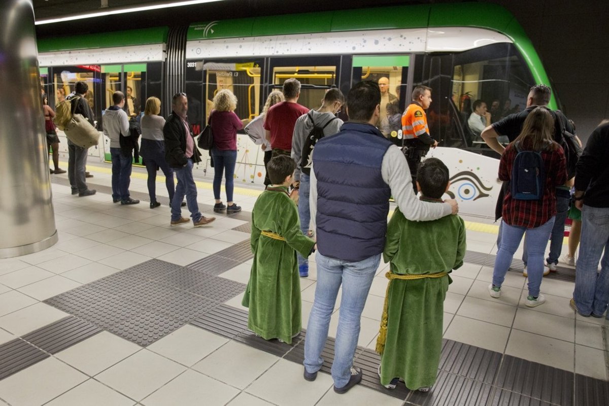 El metro de Málaga vuelve a la normalidad tras la huelga del Lunes Santo sin incidencias ni El metro de Málaga vuelve a la normalidad tras la huelga del Lunes Santo sin incidencias ni