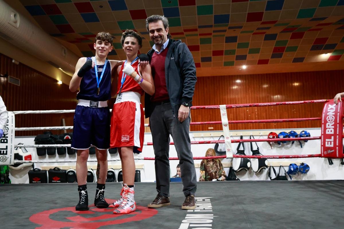 Diego Calvo asiste a la entrega de medallas del Campeonato de Galicia de Boxeo en Ferrol