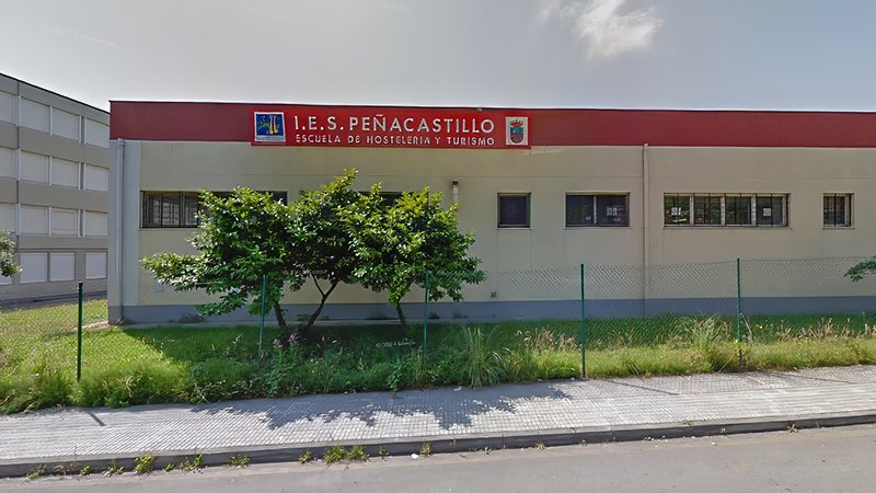 Imagen del IES Peñacastillo, en Santander, uno de los espacios que albergará las pruebas de acceso a ciclos de Grado Medio. FOTO: Google Maps.