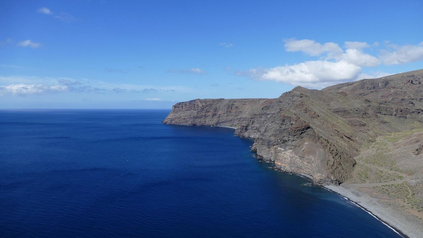 Canarias promueve la energía eólica marina como clave en WindEurope para facilitar la