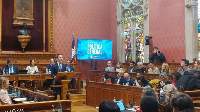 El presidente del Consell de Mallorca, Lloren&ccedil; Galm&eacute;s, interviene en el Debate de Pol&iacute;tica General del Consell de Mallorca.