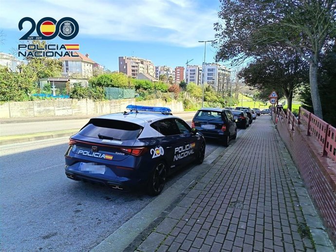 Coches Polic&iacute;a Nacional en Santander