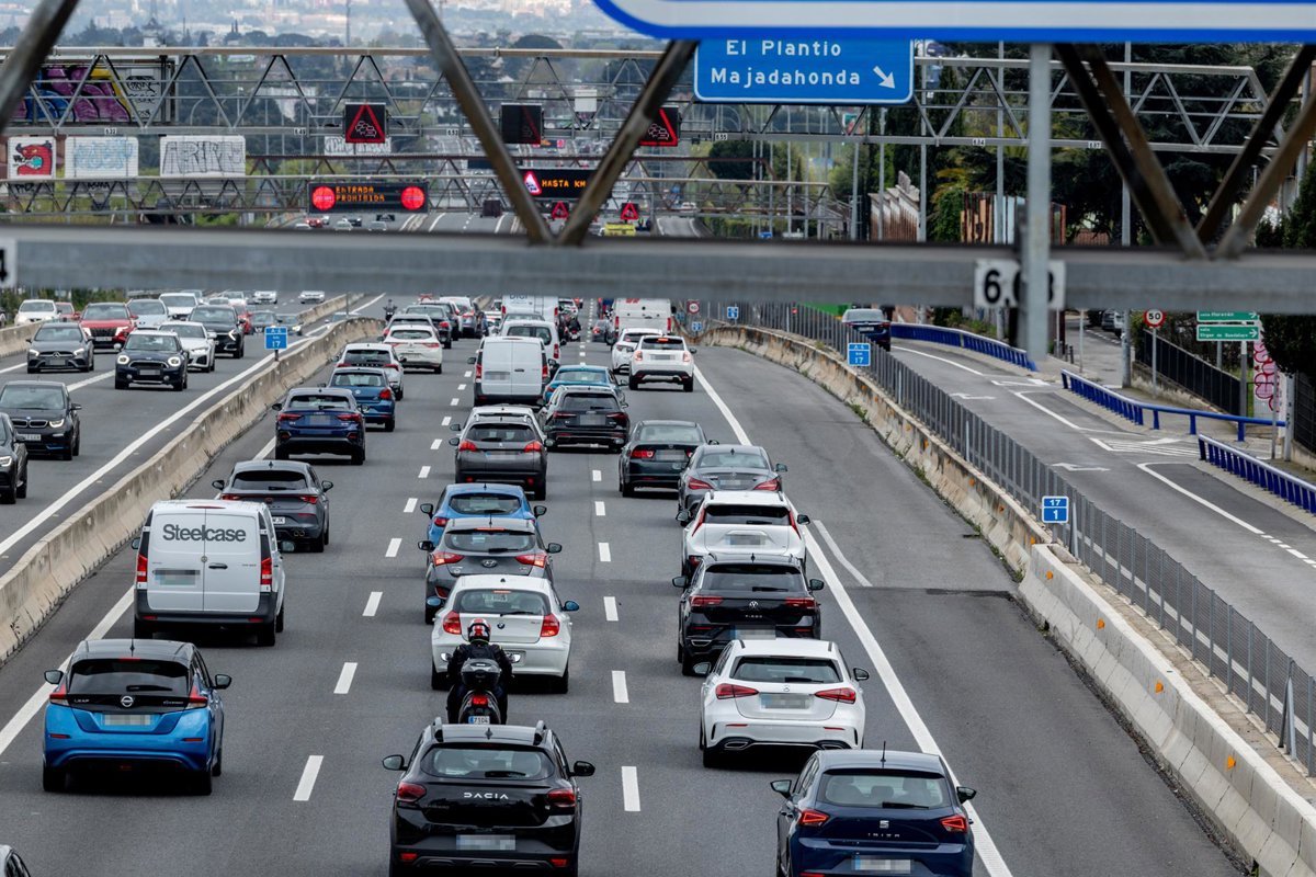 Las matriculaciones en España superan las 300.000 unidades en el primer trimestre, un 7,6% más
