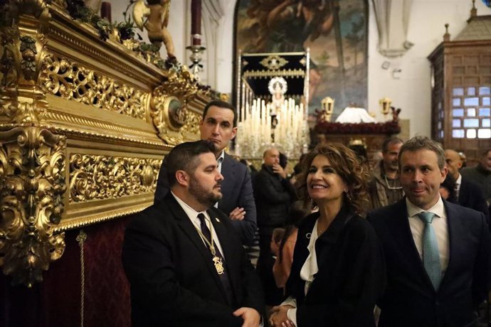 La secretaria general del PSOE-A, Mar&iacute;a Jes&uacute;s Montero, visita Ja&eacute;n durante el Jueves Santo.