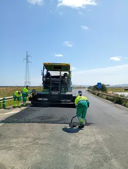El gobierno destina 6 millones para la rehabilitación de 228 kilómetros de carreteras en la