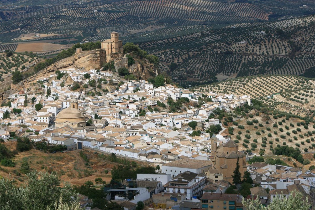 Hombre arrestado por atacar con un hacha a una persona y dos mujeres en Montefrío, Granada