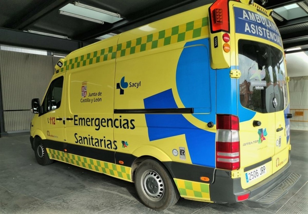 Dos jóvenes resultan atropelladas tras el choque de dos coches en Valladolid