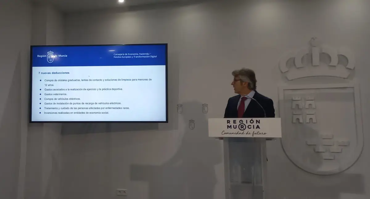Los murcianos ahorrarán 200 millones de euros en la campaña de la renta de 2025, que comienza