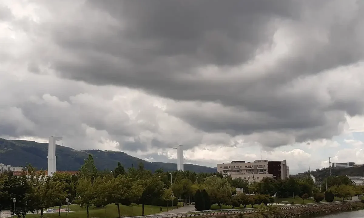 Euskadi experimenta este sábado máximas 15 grados inferiores a las de la jornada previa