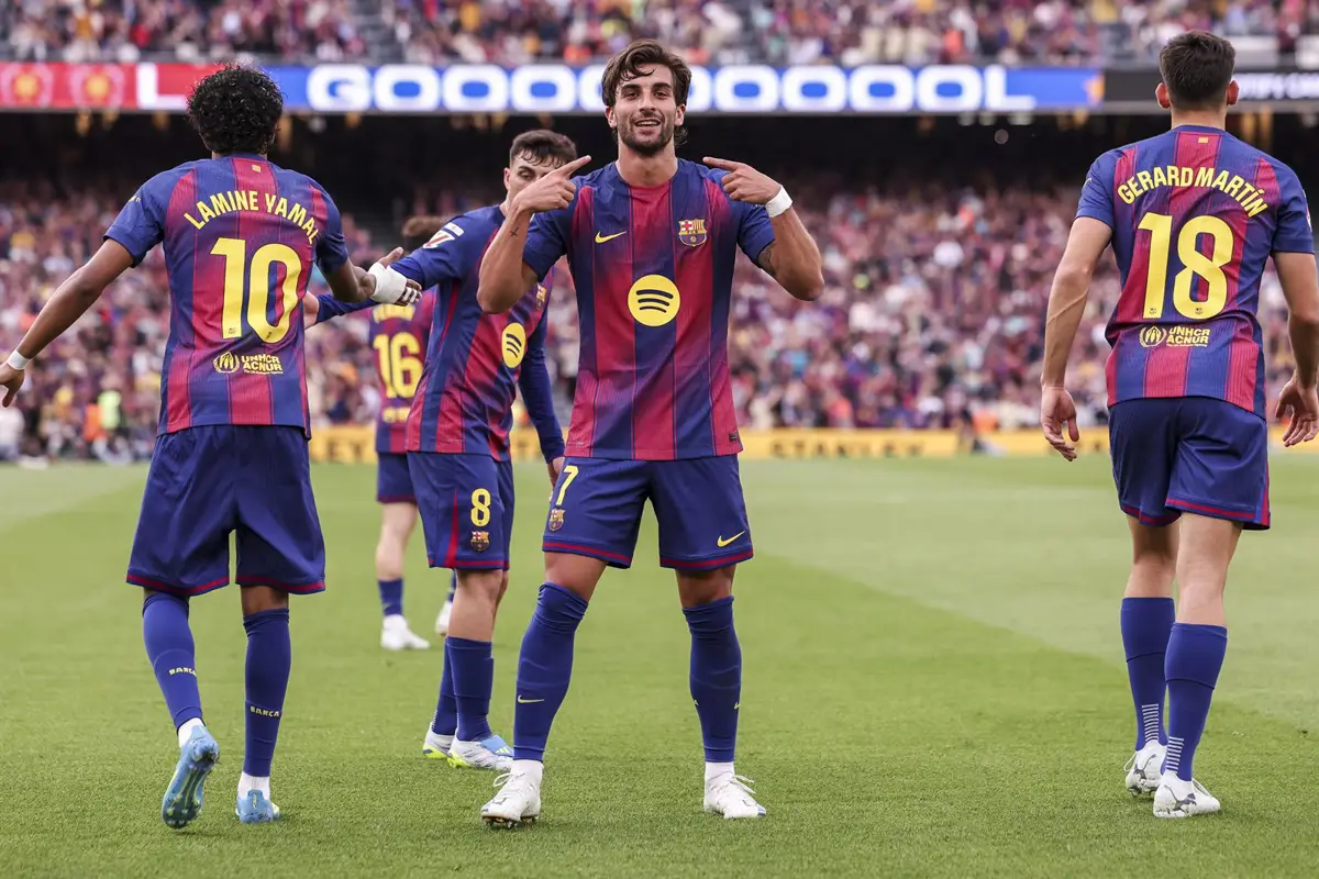 El Barça festeja medio título con el derbi en un ambiente de gran expectativa y emoción entre