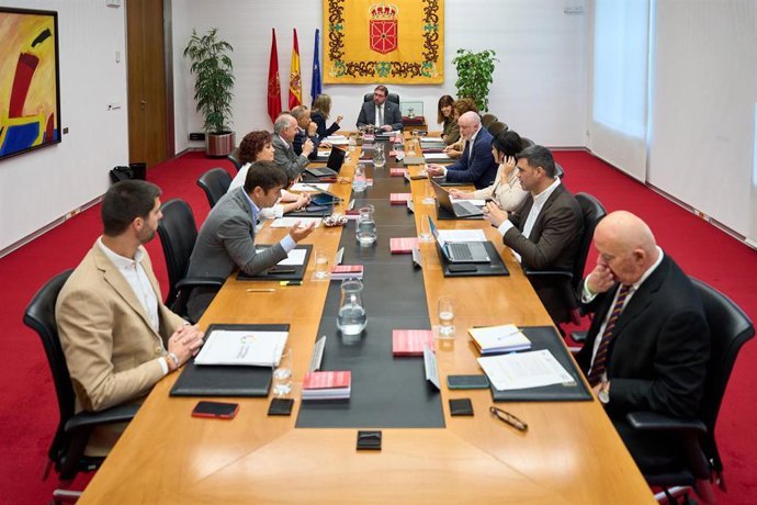Archivo - Reuni&oacute;n de la Mesa y Junta de Portavoces del Parlamento de Navarra.