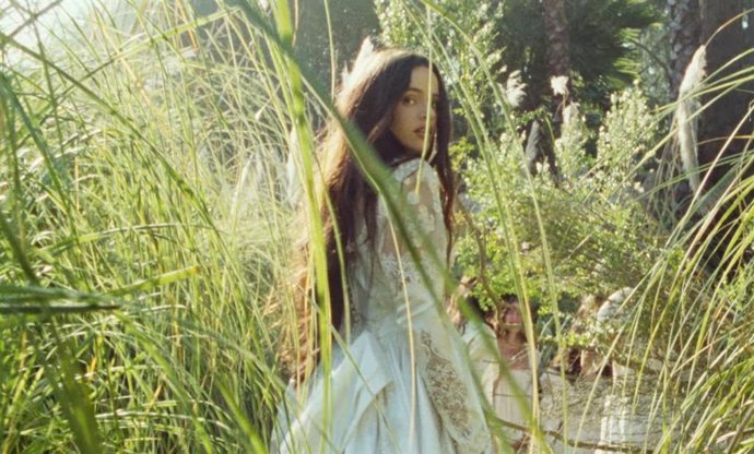 Rosal&iacute;a en el videclip de 'Focu 'Ranni'