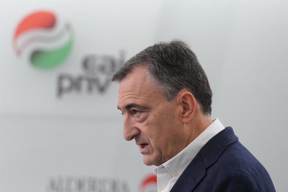Esteban (PNV) pide que se escuche a Treviño y critica ignorar el deseo de los ciudadanos en Álava