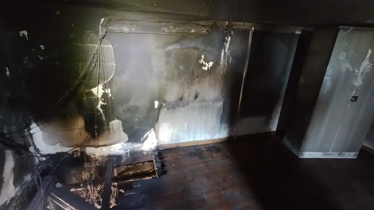 Un incendio causa serios daños en el Centro Astronómico del Alto Turia y destruye equipamiento