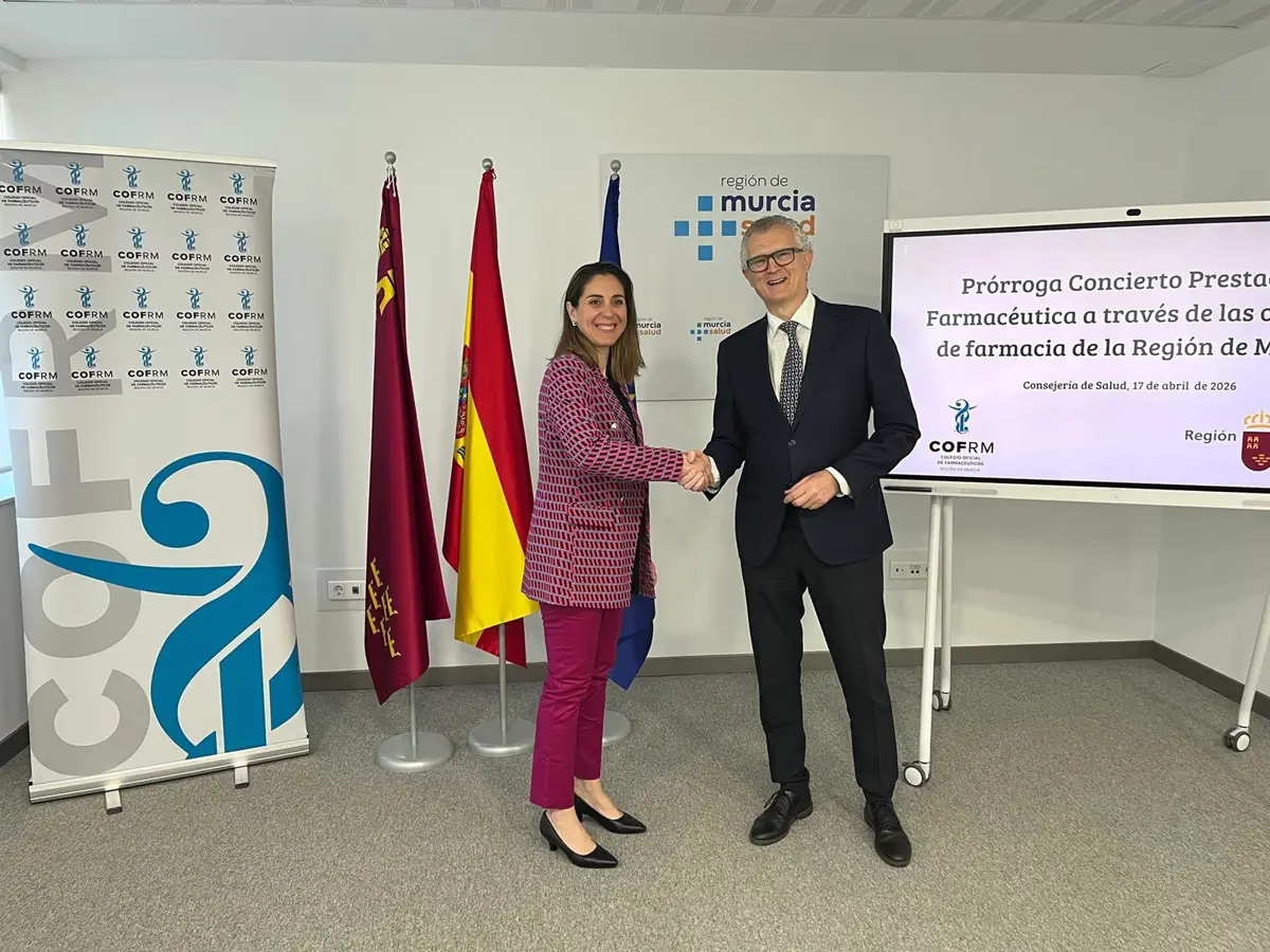 Salud y el Colegio de Farmacéuticos firman un nuevo acuerdo para promover el uso adecuado de