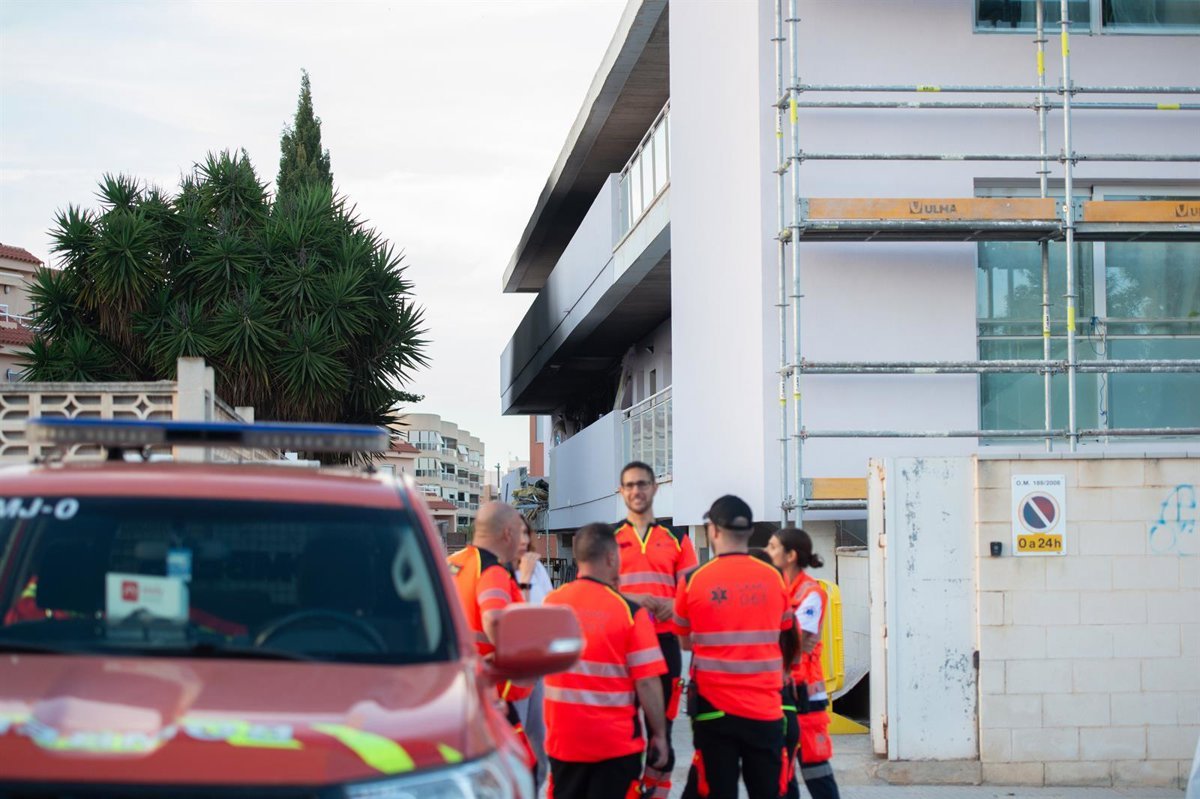 La mujer de 45 años, en estado crítico tras la explosión de Eivissa, ha pasado a planta en el