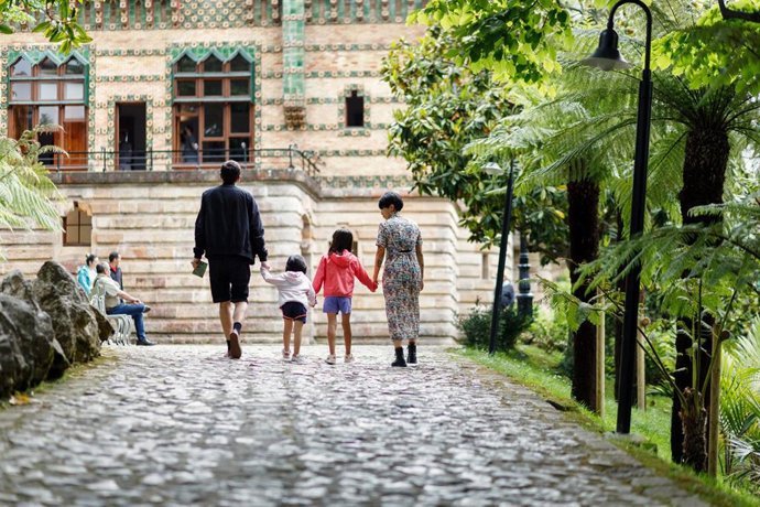 El Capricho de Gaud&iacute; celebra este domingo el 'D&iacute;a en familia'