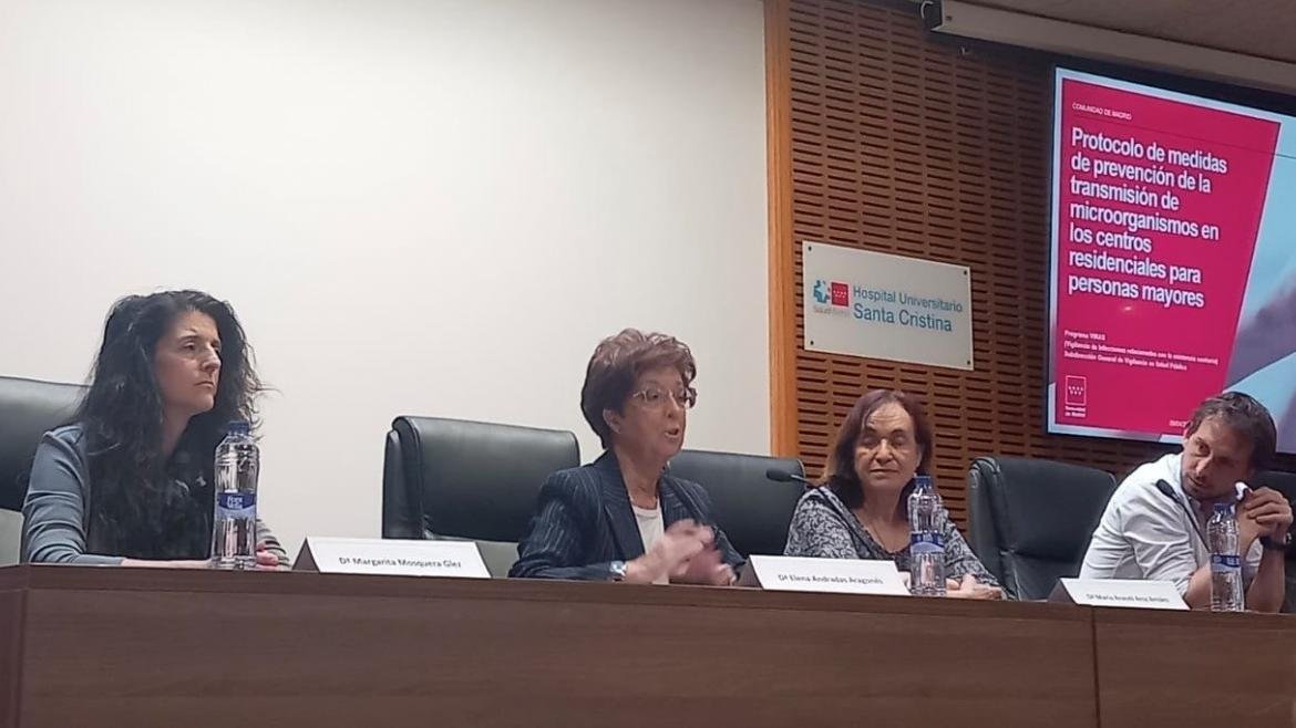 Salud Pública presenta un protocolo de prevención de la transmisión de microorganismos en